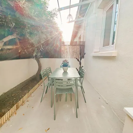 Vakantiehuis Maison 2 A La Avec Jardin