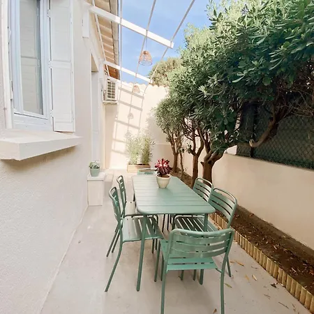 Maison 2 A La Avec Jardin *