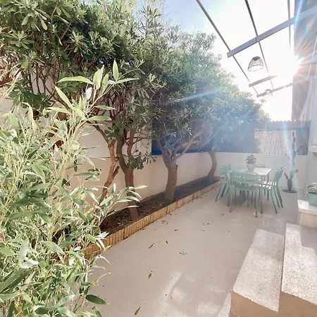 Maison 2 A La Avec Jardin